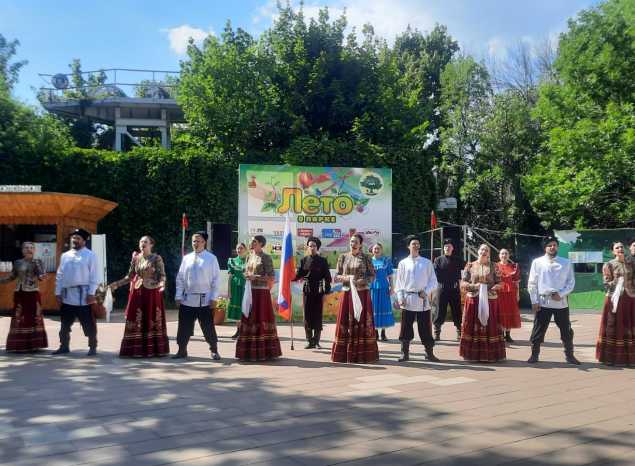 Артисты ансамбля «Казачья застава» выступили в парке Белинского